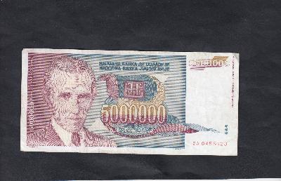 Beschrijving voorzijde: TESLA